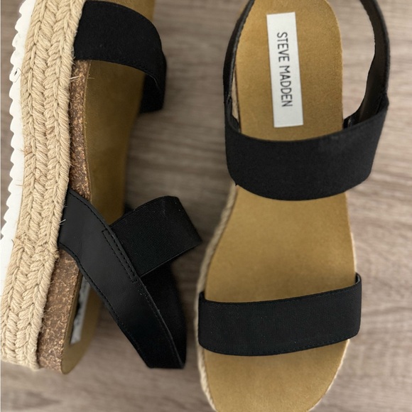 Nordstrom - Steve Madden Black and Tan Sandals Casual Comfort - Picture 7 of 10